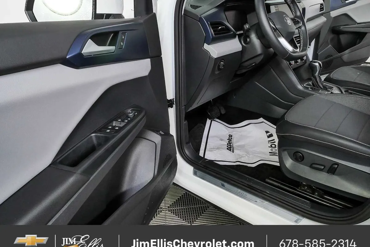 2022 Volkswagen Taos 1.5T SE thumbnail 7