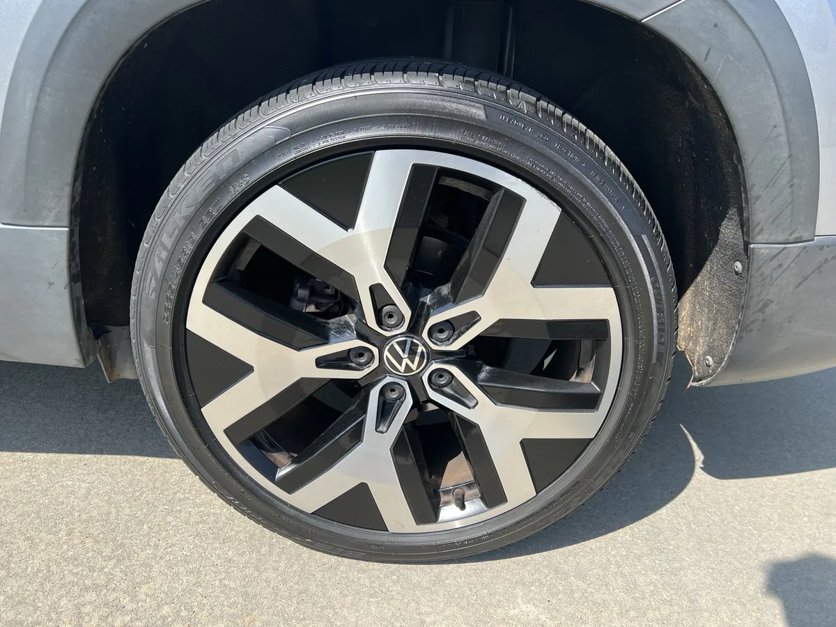 2022 Volkswagen Taos S thumbnail 12