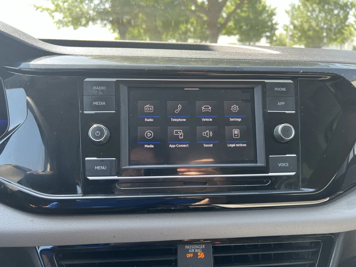 2022 Volkswagen Taos S thumbnail 22