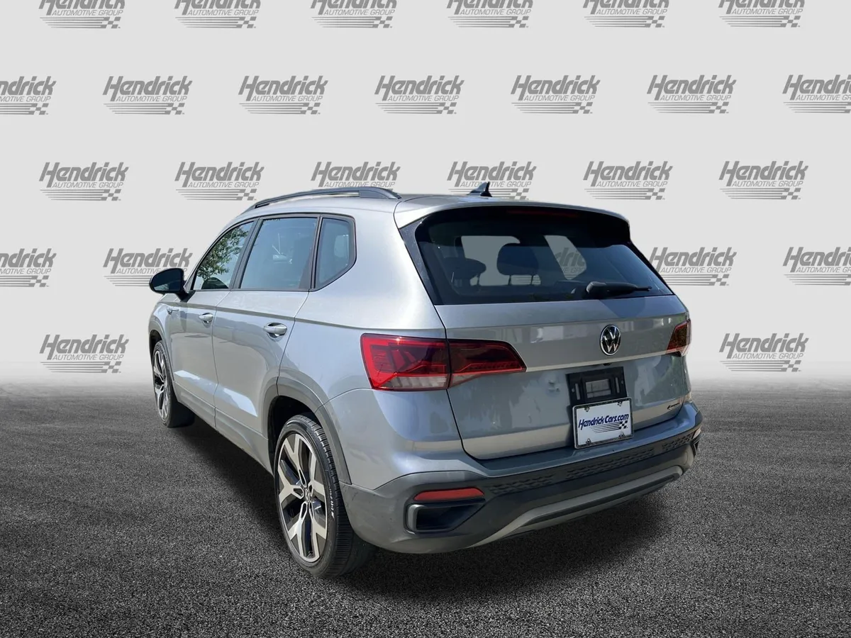 2022 Volkswagen Taos S thumbnail 7