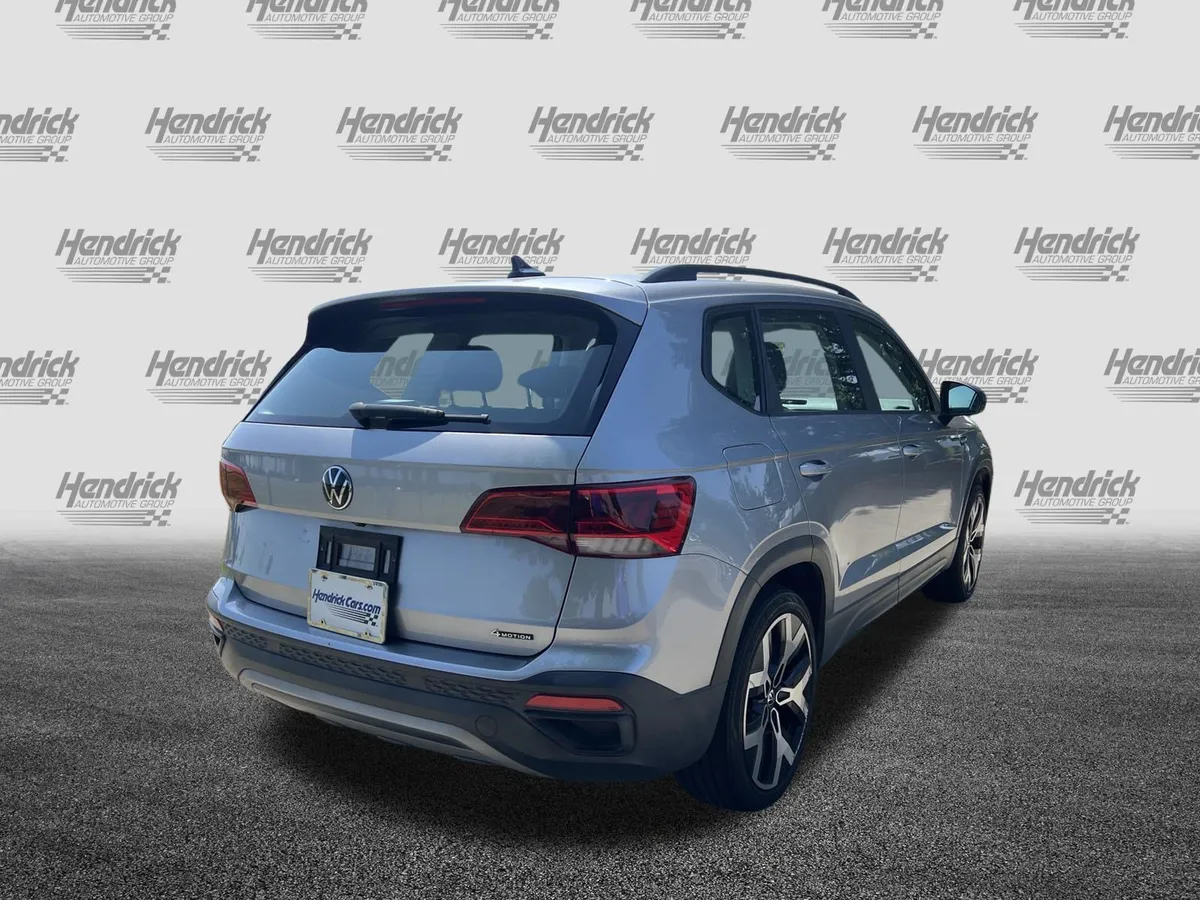 2022 Volkswagen Taos S thumbnail 9