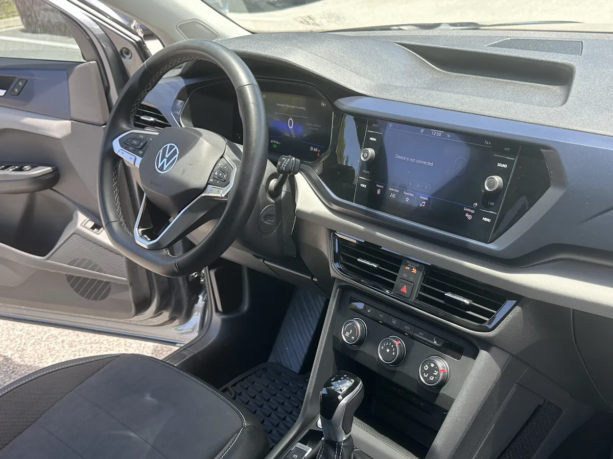 2022 Volkswagen Taos SE thumbnail 15