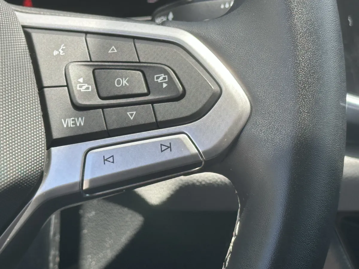 2022 Volkswagen Taos SE thumbnail 20