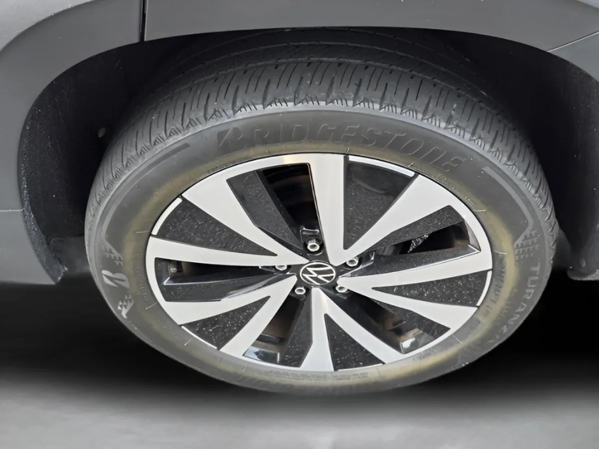 2022 Volkswagen Taos SE thumbnail 28