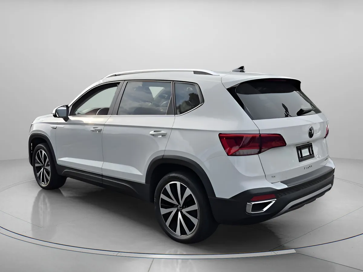 2022 Volkswagen Taos SE thumbnail 3