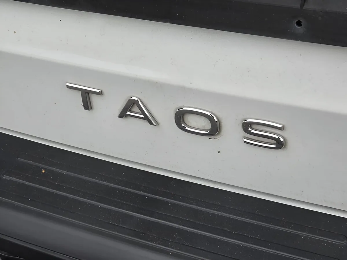 2022 Volkswagen Taos SE thumbnail 31