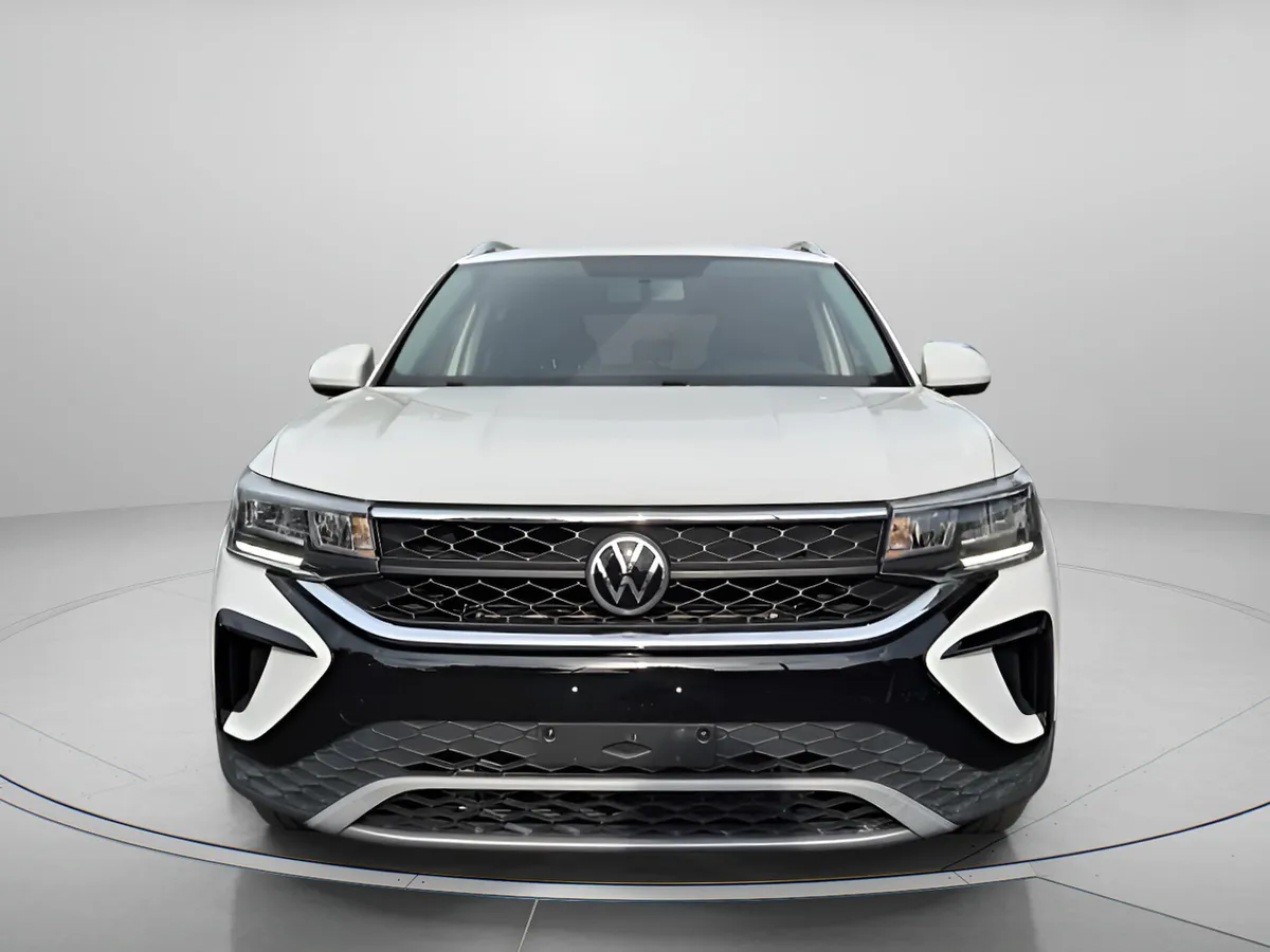 2022 Volkswagen Taos SE thumbnail 8