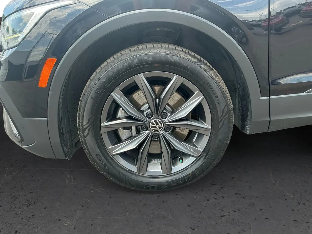 2022 Volkswagen Tiguan 2.0T SE thumbnail 13