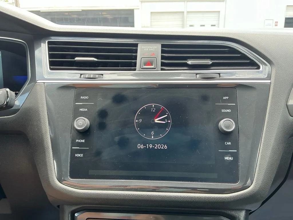2022 Volkswagen Tiguan 2.0T SE thumbnail 26
