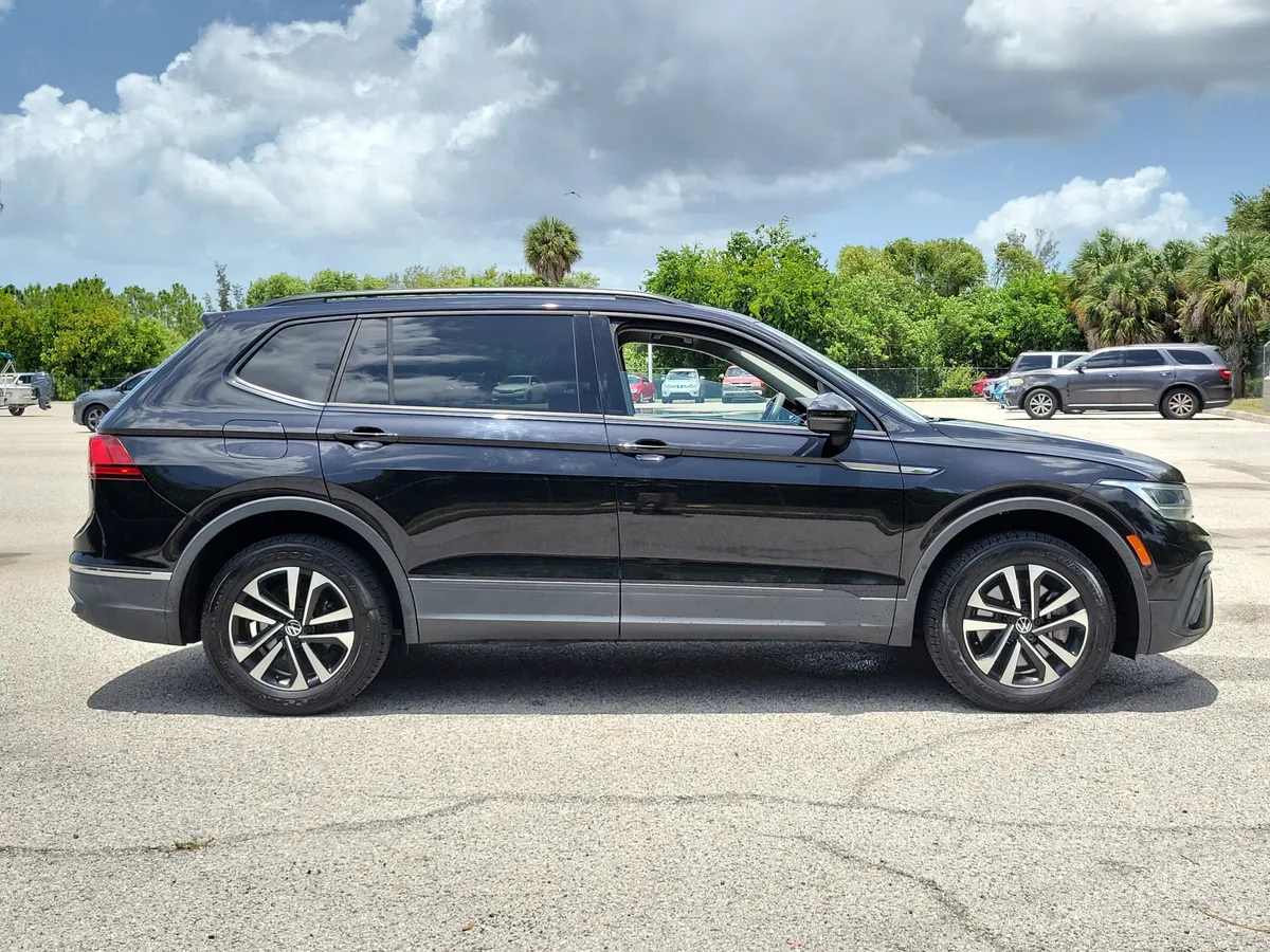 2022 Volkswagen Tiguan S thumbnail 10
