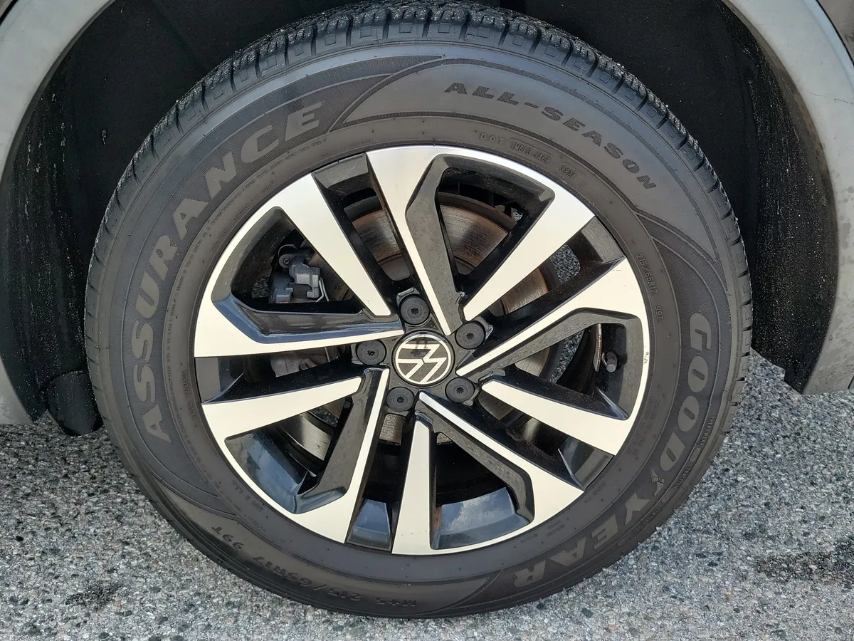 2022 Volkswagen Tiguan S thumbnail 12