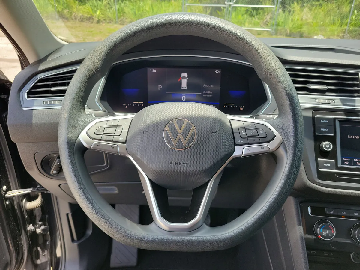 2022 Volkswagen Tiguan S thumbnail 17