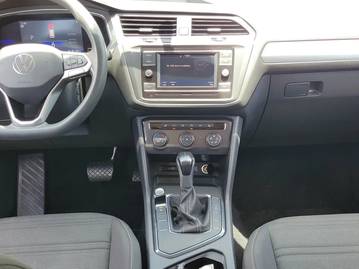 2022 Volkswagen Tiguan S thumbnail 27