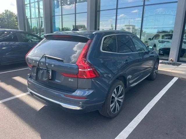 2022 Volvo XC60 B6 AWD Inscription thumbnail 8
