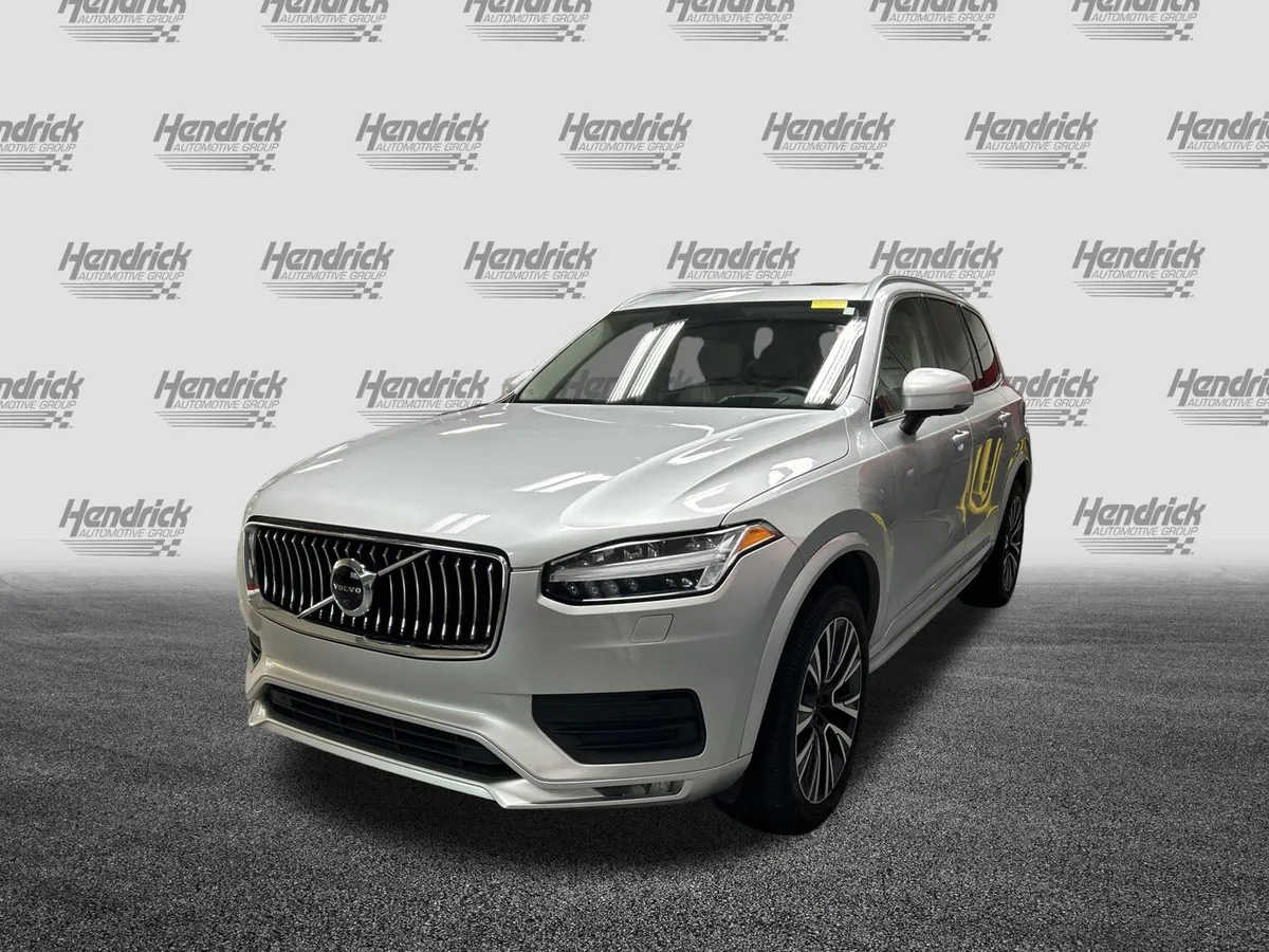2022 Volvo XC90 Momentum thumbnail 5