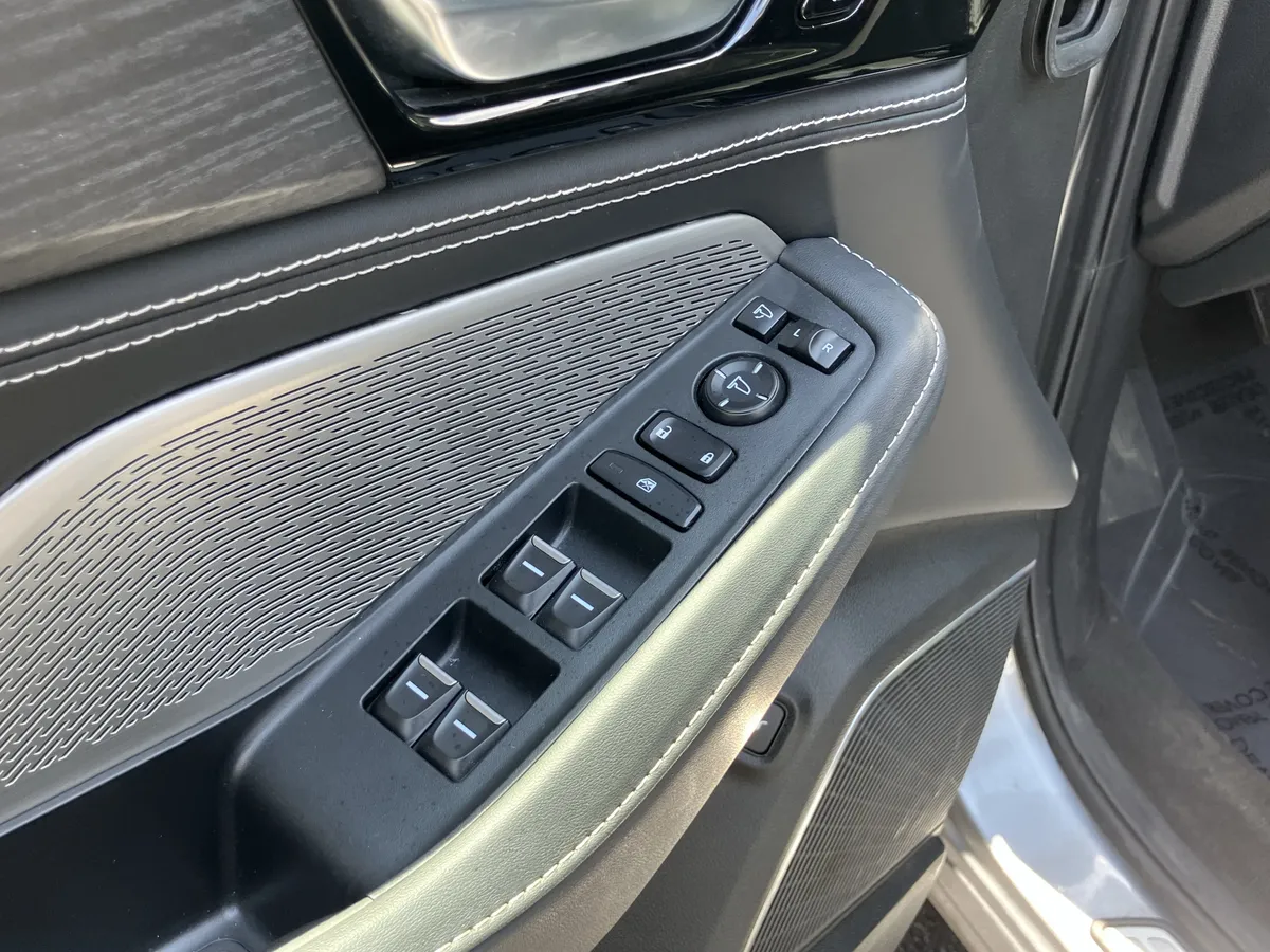 2023 Acura MDX SH-AWD w/Advance Package thumbnail 15