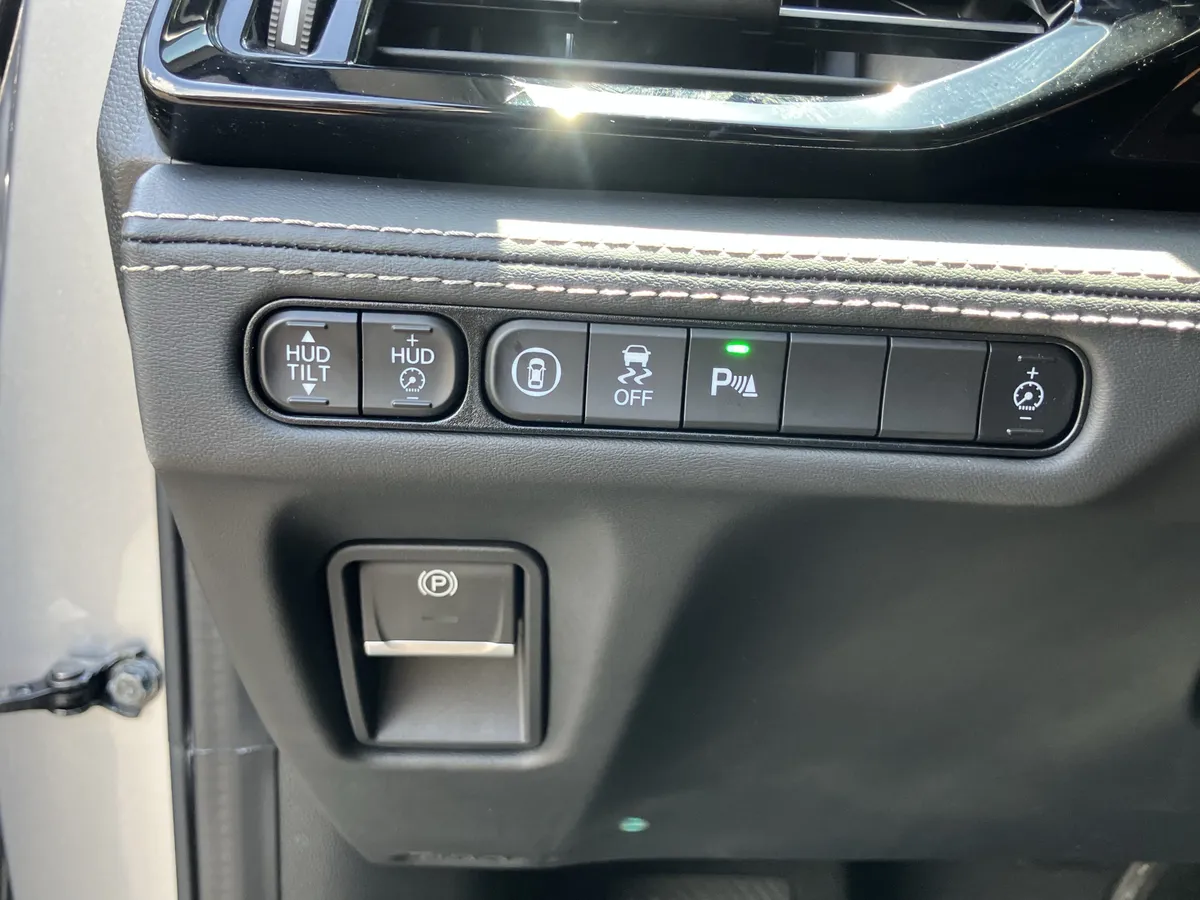 2023 Acura MDX SH-AWD w/Advance Package thumbnail 19