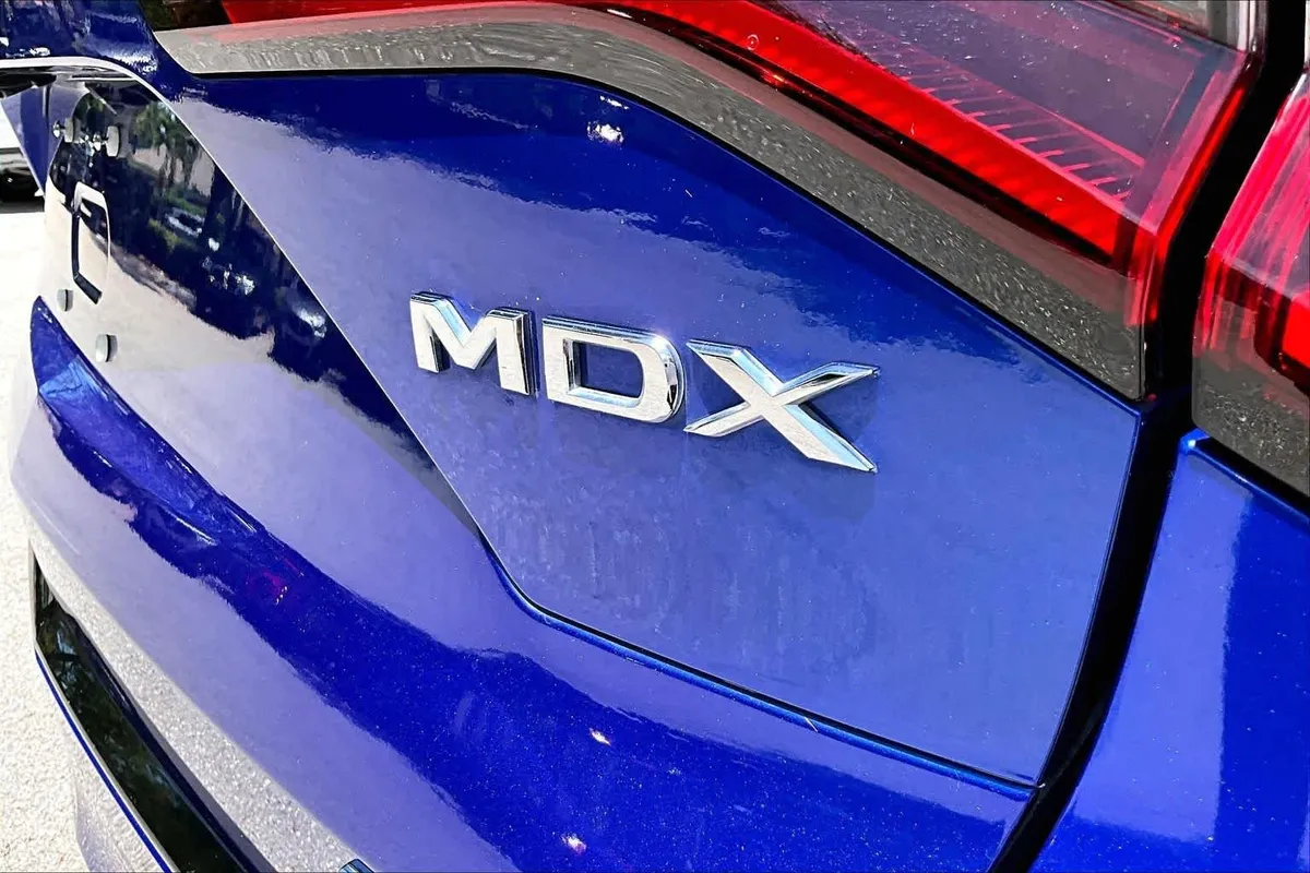 2023 Acura MDX w/A-Spec Package thumbnail 10