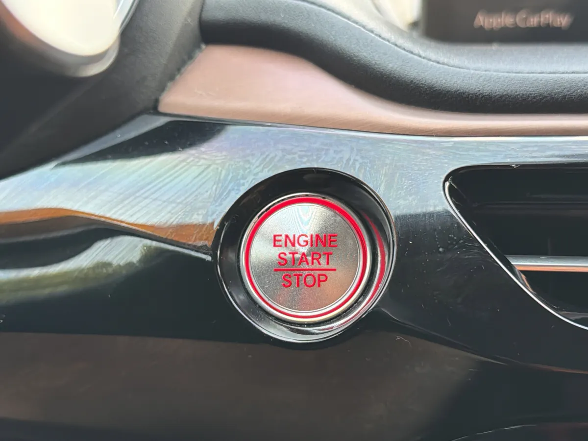 2023 Acura MDX w/Technology Package thumbnail 10