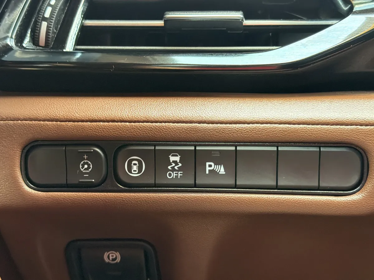 2023 Acura MDX w/Technology Package thumbnail 13