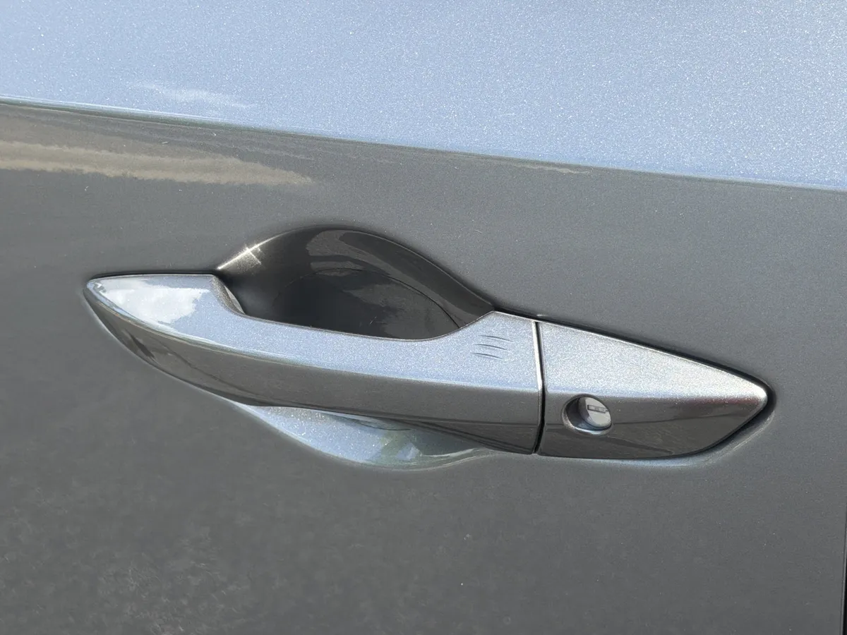 2023 Acura MDX w/Technology Package thumbnail 32