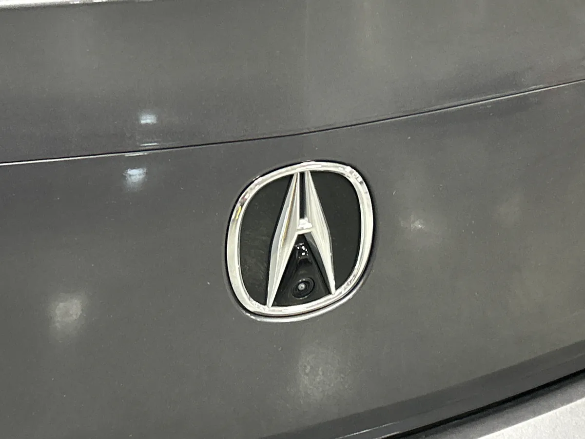 2023 Acura TLX w/Technology Package thumbnail 10