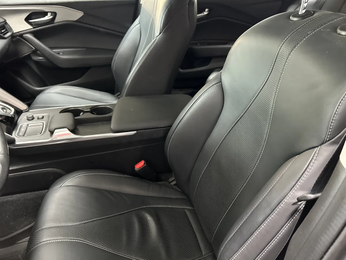 2023 Acura TLX w/Technology Package thumbnail 6