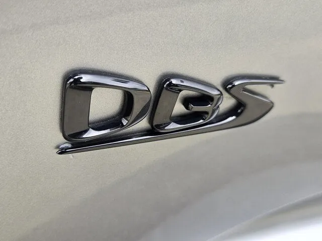 2023 Aston Martin DBS thumbnail 13