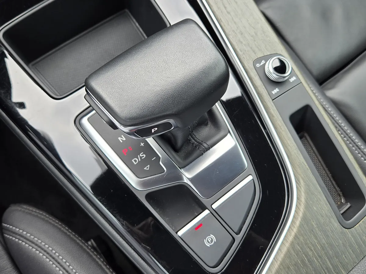 2023 Audi A5 S line Premium thumbnail 26