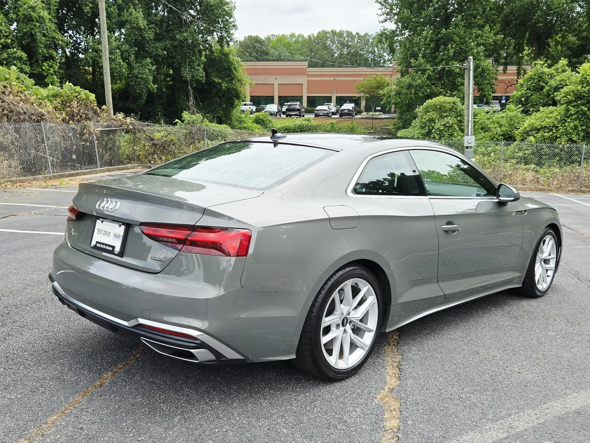 2023 Audi A5 S line Premium thumbnail 6