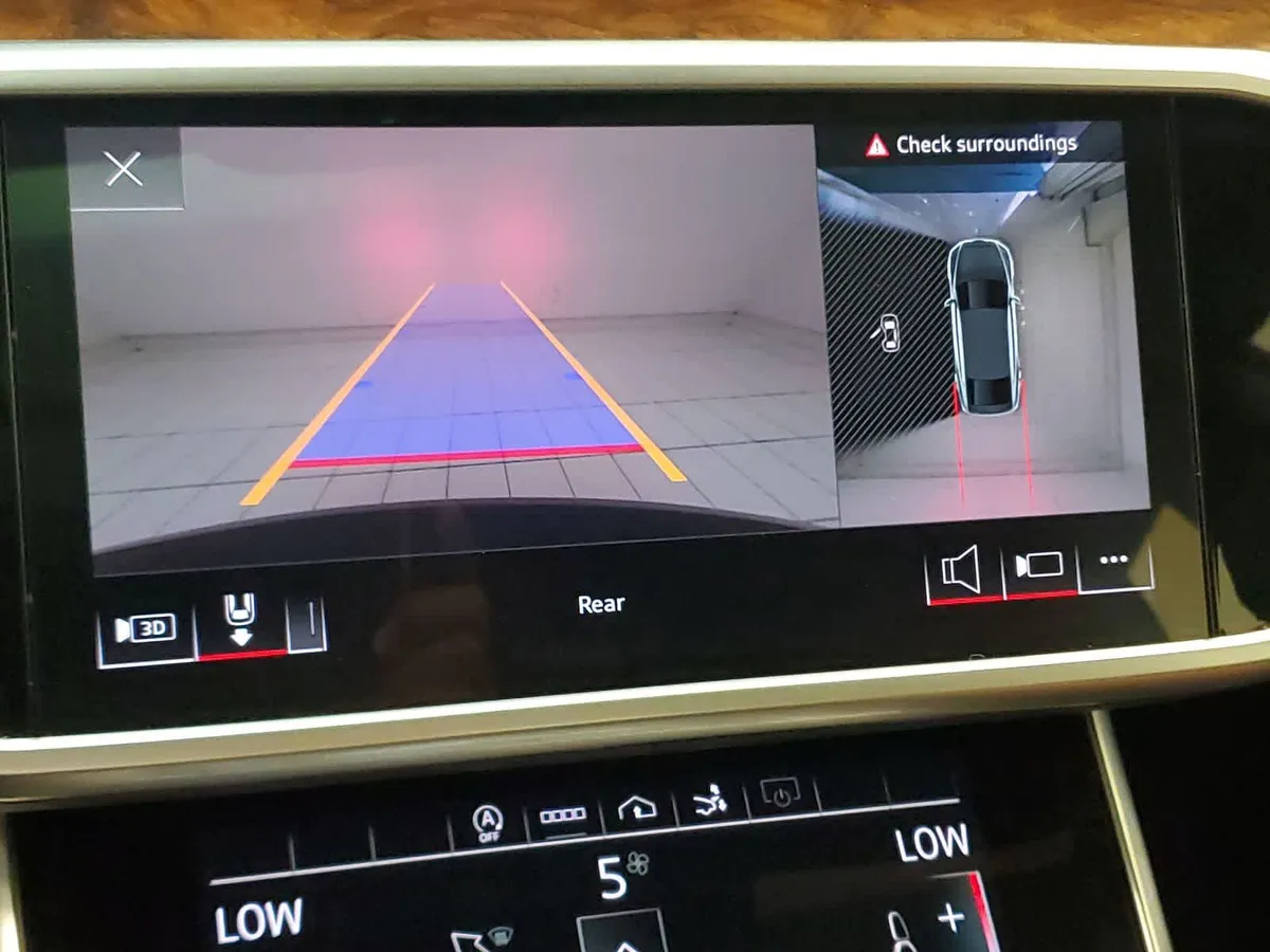 2023 Audi A7 55 Premium thumbnail 4