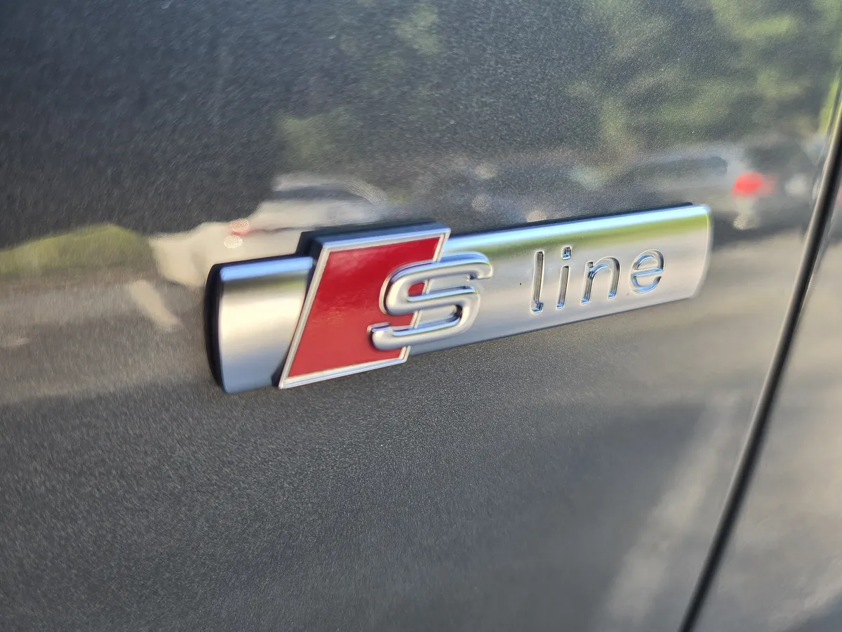 2023 Audi Q3 S line Premium Plus thumbnail 14