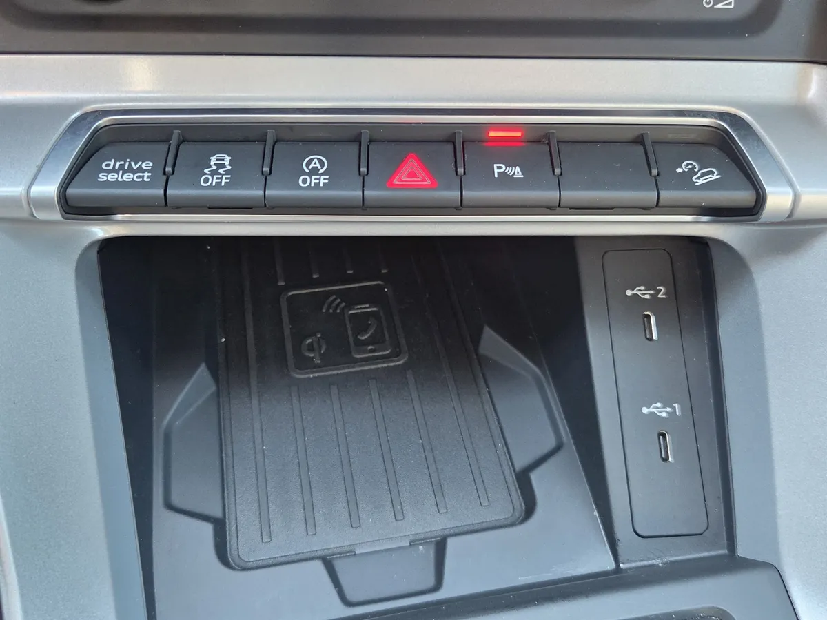 2023 Audi Q3 S line Premium Plus thumbnail 29