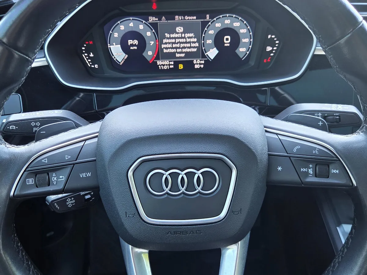 2023 Audi Q3 S line Premium Plus thumbnail 30