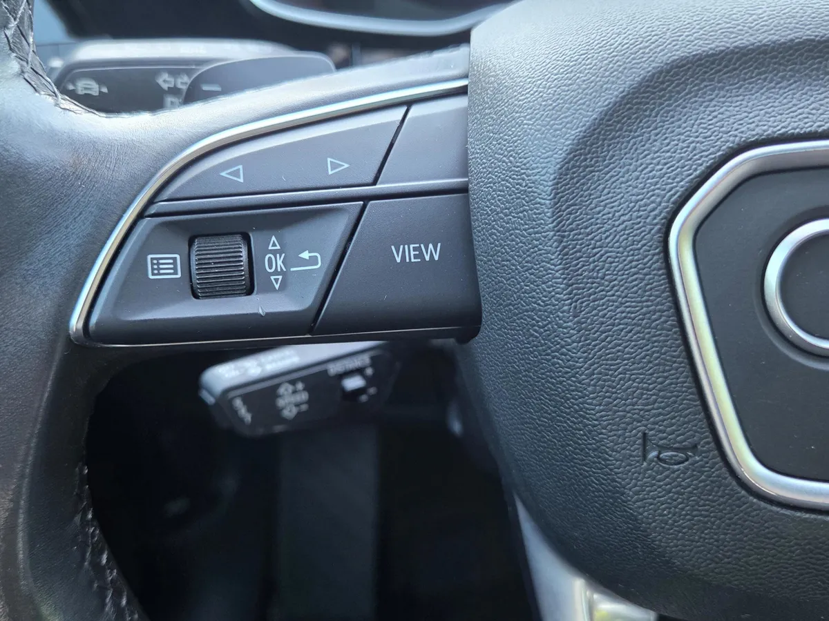 2023 Audi Q3 S line Premium Plus thumbnail 31