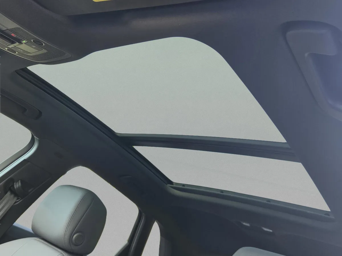 2023 Audi Q3 S line Premium Plus thumbnail 36