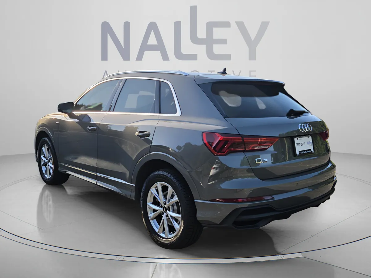 2023 Audi Q3 S line Premium Plus thumbnail 4