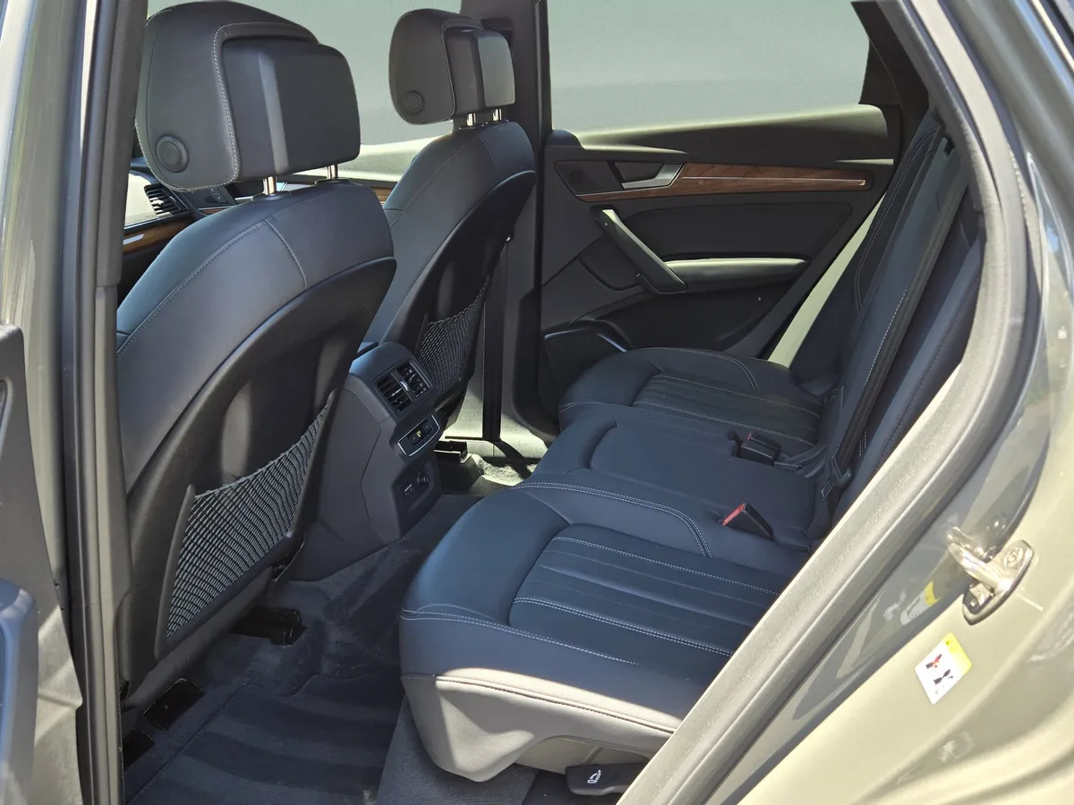 2023 Audi Q5 S line Premium thumbnail 29