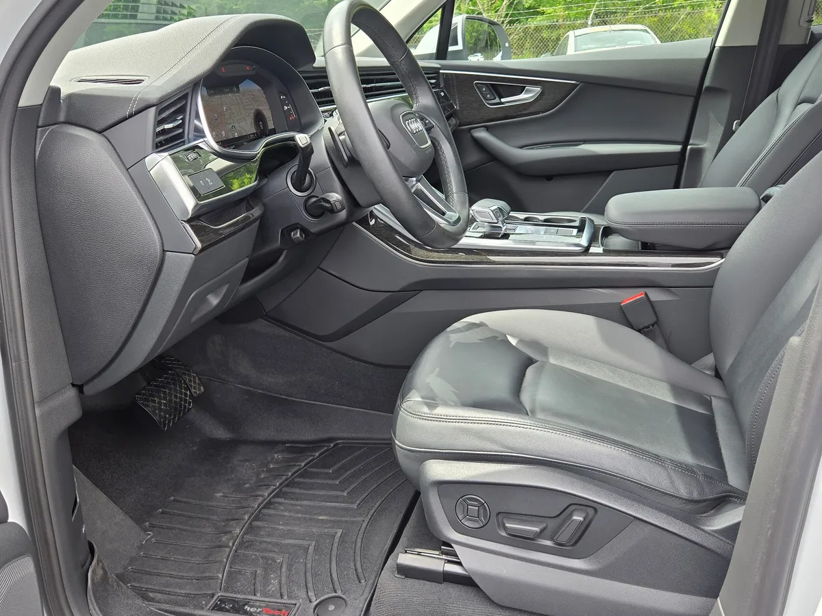 2023 Audi Q7 Premium thumbnail 16