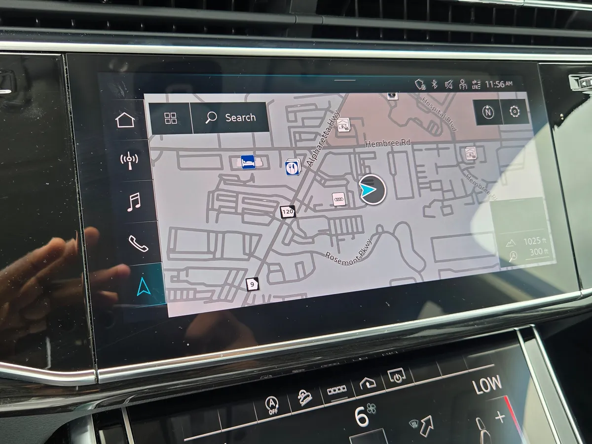 2023 Audi Q7 Premium thumbnail 24