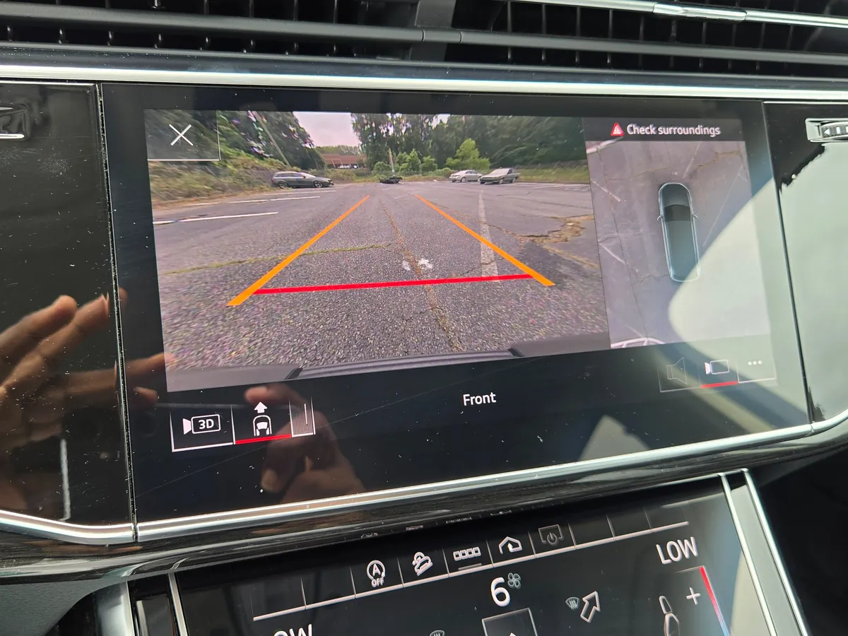2023 Audi Q7 Premium thumbnail 27