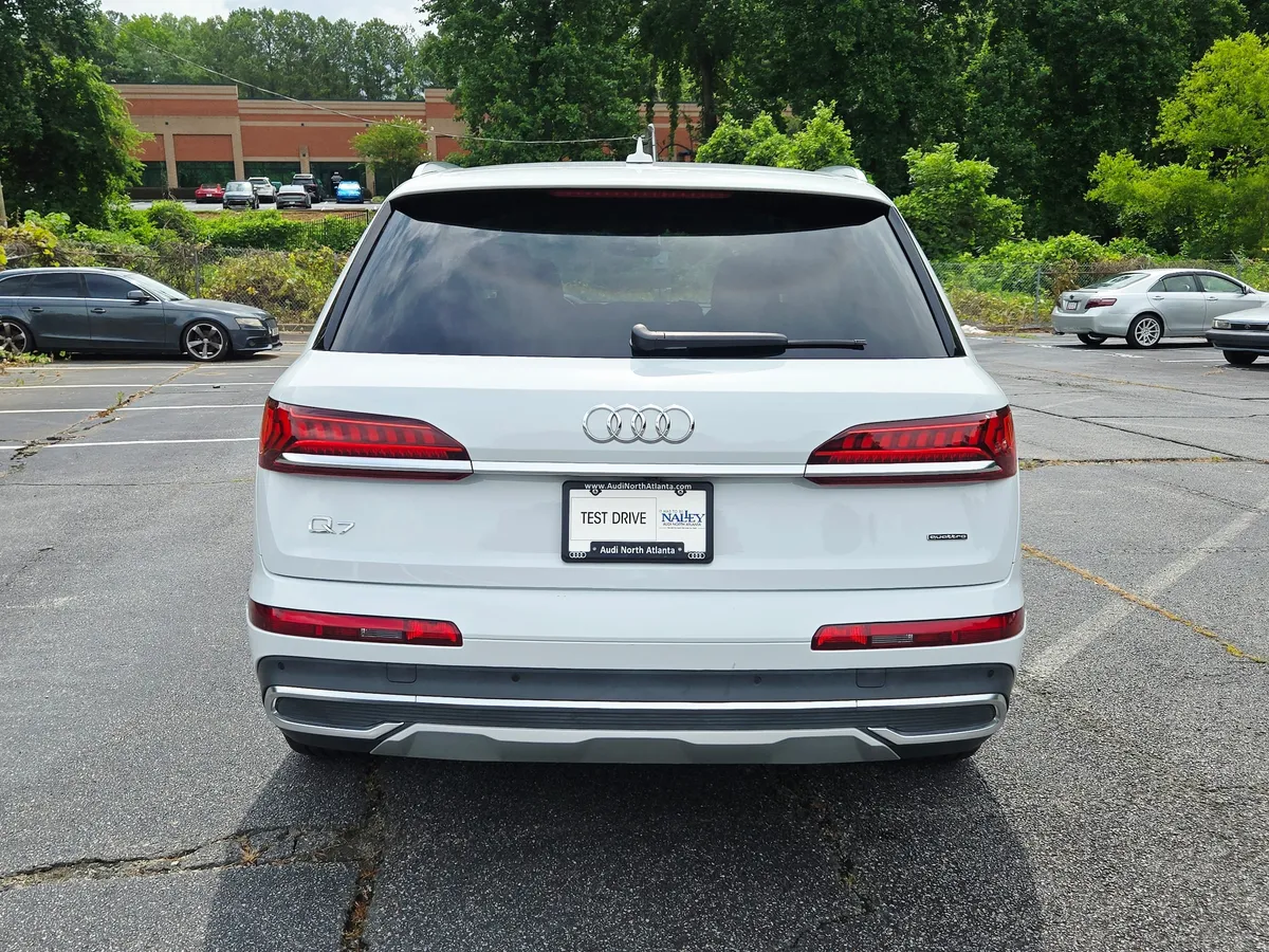 2023 Audi Q7 Premium thumbnail 5