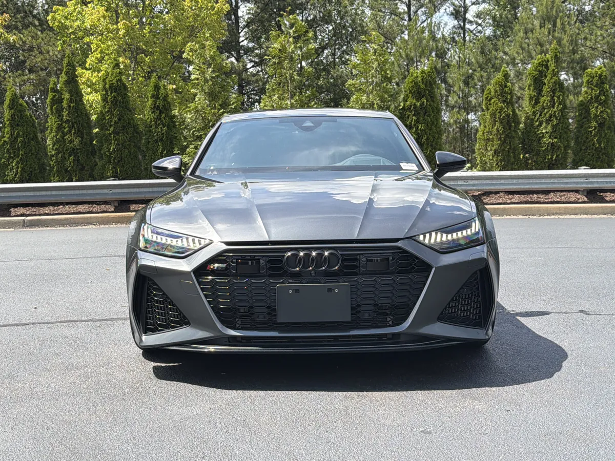 2023 Audi RS 7 thumbnail 12