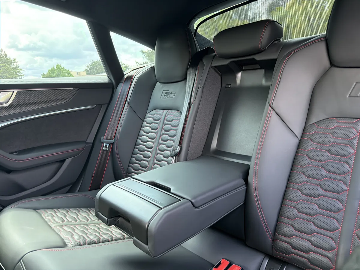 2023 Audi RS 7 thumbnail 35