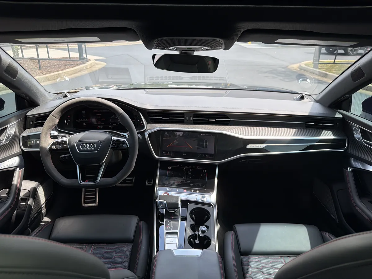 2023 Audi RS 7 thumbnail 38