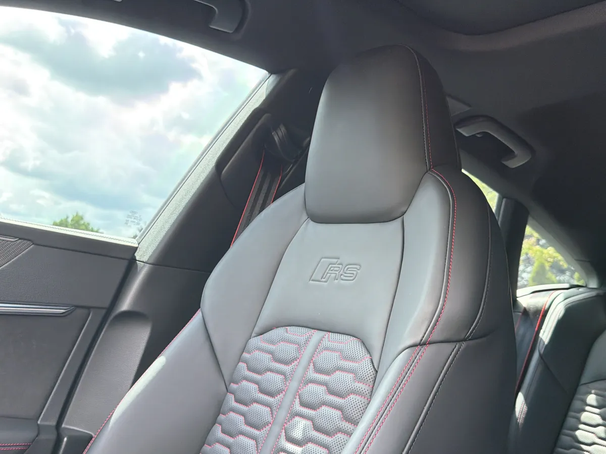 2023 Audi RS 7 thumbnail 40