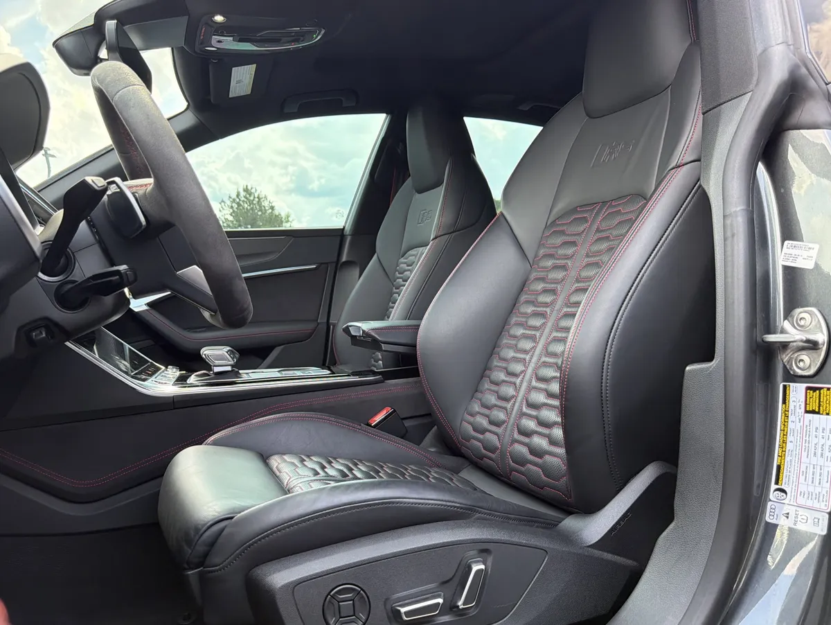 2023 Audi RS 7 thumbnail 6