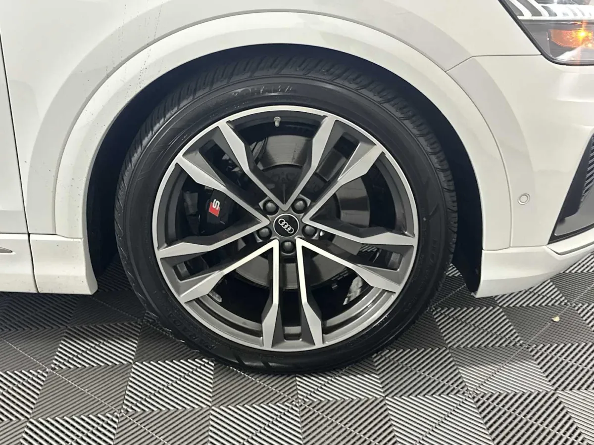 2023 Audi SQ8 Prestige thumbnail 15