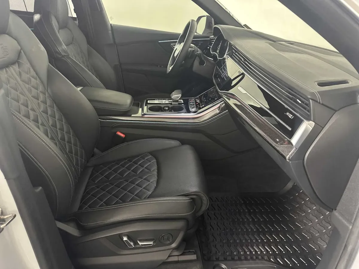 2023 Audi SQ8 Prestige thumbnail 16