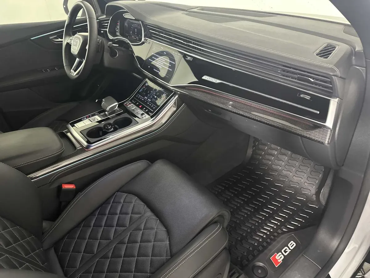 2023 Audi SQ8 Prestige thumbnail 17